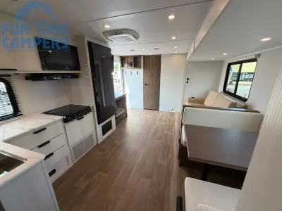 2027 Winnebago ACCESS 32BR photo 34