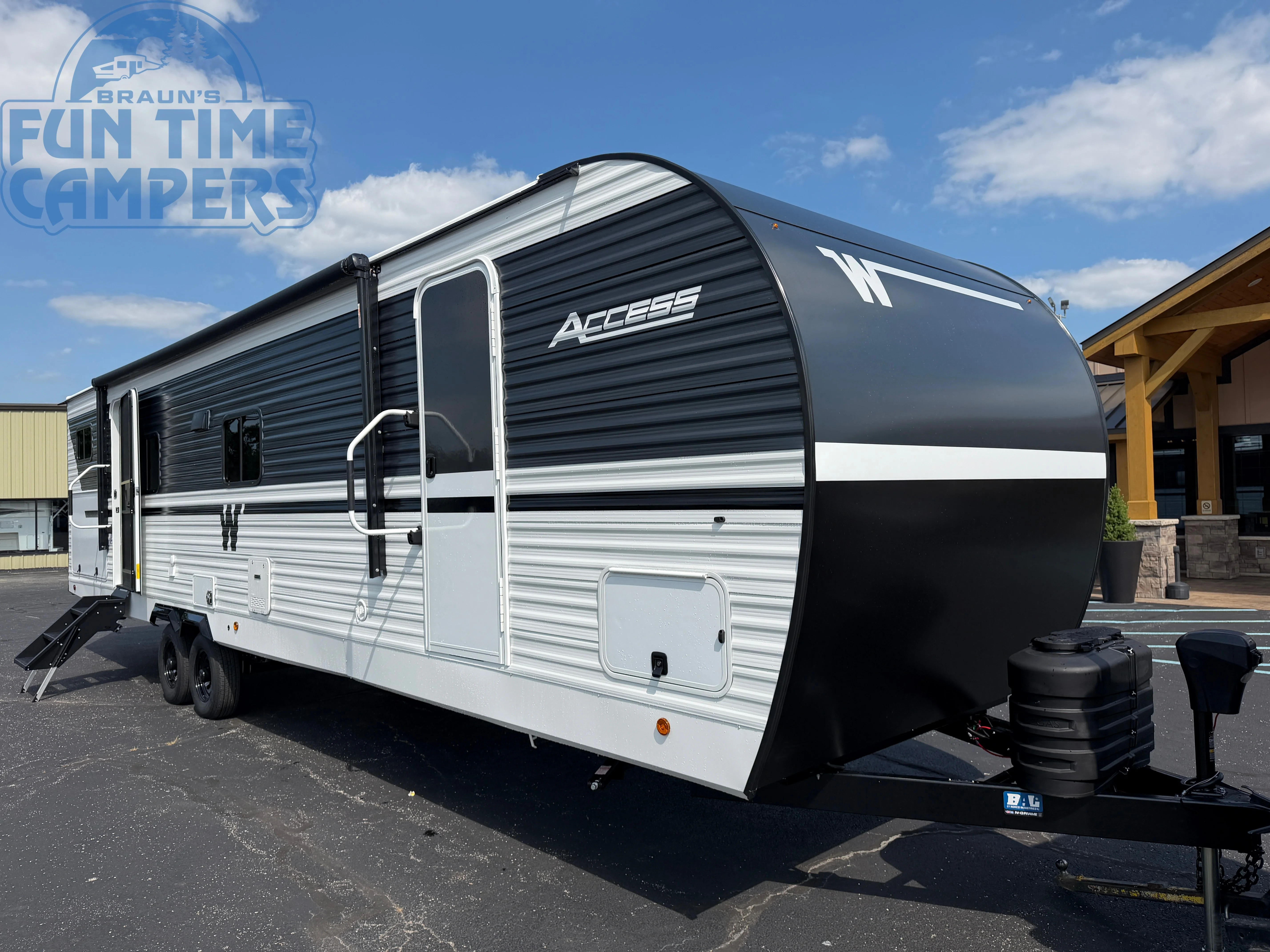 2027 Winnebago ACCESS 32BR exterior