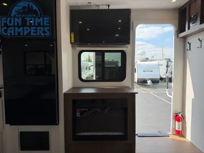 2027 Winnebago ACCESS 32BR photo 15