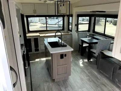 2026 Jayco Eagle 325MKTS photo 23