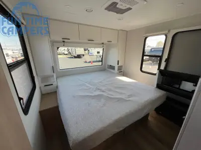 2026 Winnebago THRIVE 24RKS photo 23