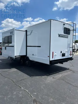2026 Winnebago THRIVE 22MBH photo 4