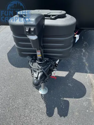 2026 Winnebago THRIVE 22MBH photo 8
