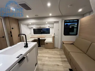 2026 Winnebago THRIVE 22MBH photo 13