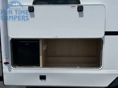 2026 Winnebago THRIVE 22MBH photo 10