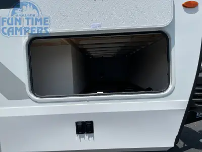 2026 Winnebago THRIVE 22MBH photo 9