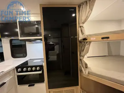 2026 Winnebago THRIVE 22MBH photo 20