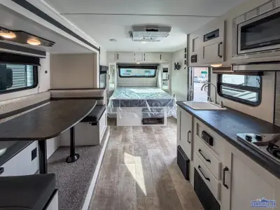 2024 Palomino Puma Ultra Lite 16DSX photo 8