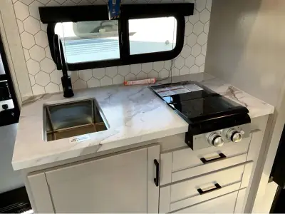 2026 Jayco Jay Feather Air 19MBS photo 13