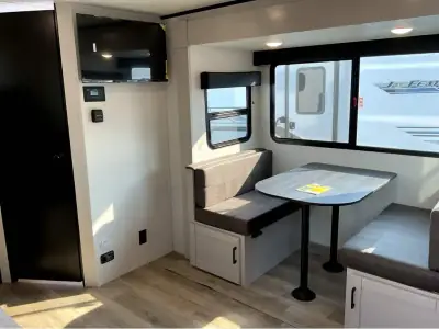 2026 Jayco Jay Feather Air 19MBS photo 17