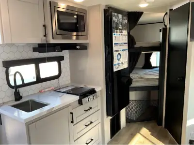 2026 Jayco Jay Feather Air 19MBS photo 15