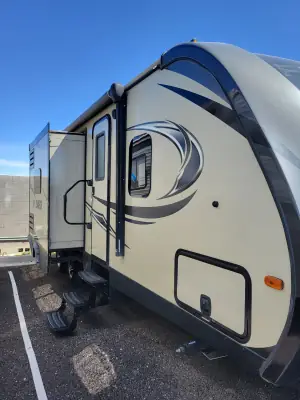 Used 2017 Keystone Bullet Premier Ultra Light 26RBPR