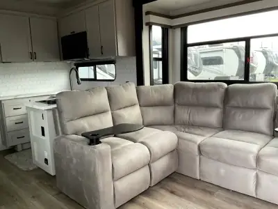 2026 Jayco Seismic 399 photo 10
