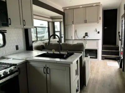 2026 Jayco Seismic 399 photo 8