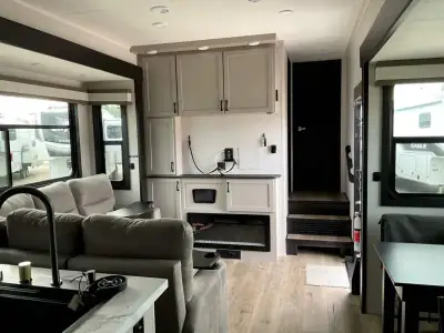 2026 Jayco Seismic 399 photo 12