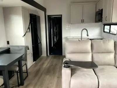 2026 Jayco Seismic 399 photo 11
