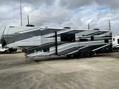 2026 Jayco Seismic 399 photo 28