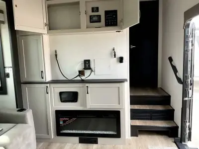 2026 Jayco Seismic 399 photo 17