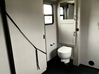 2026 Jayco Seismic 399 photo 34