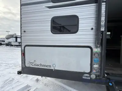 2024 Coachmen Catalina Legacy Edition 263BHSCK photo 10