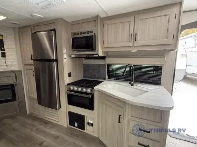 2024 Coachmen Catalina Legacy Edition 263BHSCK photo 17