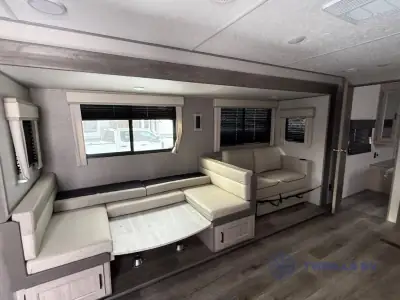 2024 Coachmen Catalina Legacy Edition 263BHSCK photo 18