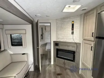 2024 Coachmen Catalina Legacy Edition 263BHSCK photo 16