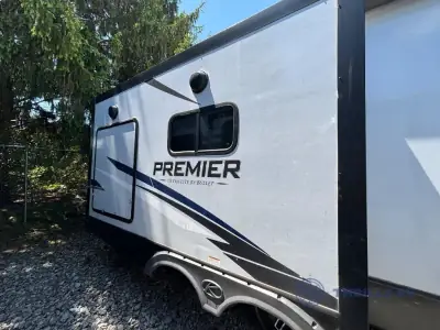 2021 Keystone Premier Ultra Lite 30RIPR photo 4