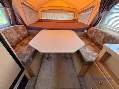2005 Dutchmen Kodiak 160 photo 22