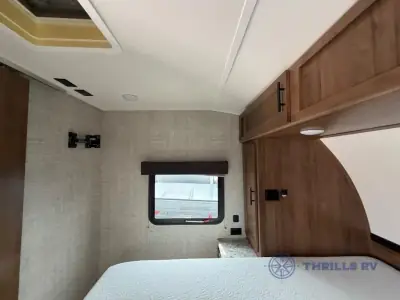 2020 Gulf Stream Conquest Special Edition Series 26BHG photo 14