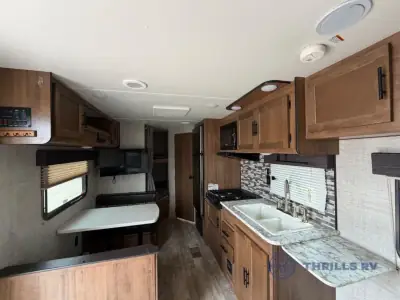 2020 Gulf Stream Conquest Special Edition Series 26BHG photo 15