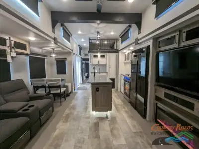 2026 Forest River Puma Vista 402LFT photo 15