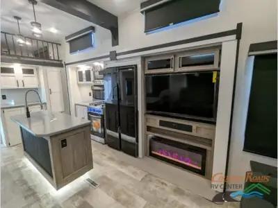 2026 Forest River Puma Vista 402LFT photo 16