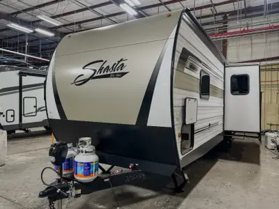 2027 Shasta Rvs Shasta 30RKS photo 11
