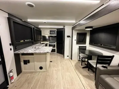 2027 Shasta Rvs Shasta 30RKS photo 14