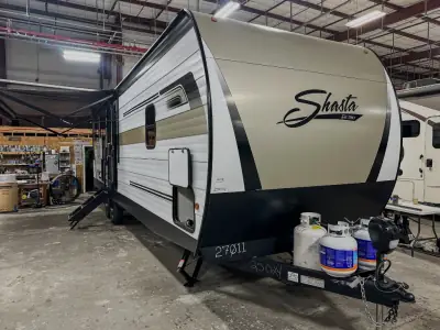 2027 Shasta Rvs Shasta 30RKS photo 3