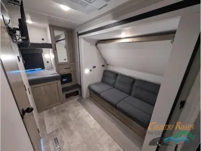 2024 Palomino Puma 32BH2B photo 23