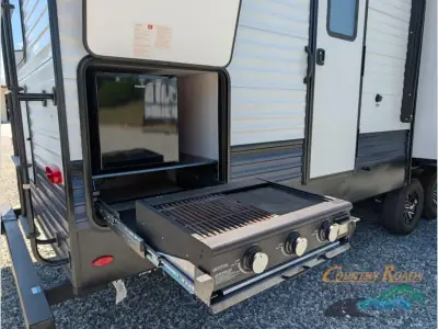 2024 Palomino Puma 32BH2B photo 8