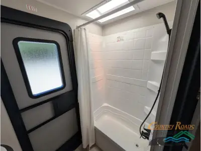 2024 Palomino Puma 32BH2B photo 31