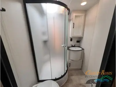 2024 Palomino Puma 32BH2B photo 18
