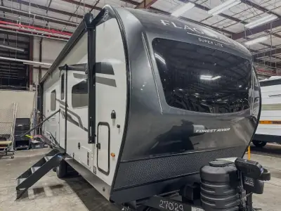 2027 Forest River Flagstaff Super Lite 26MBR photo 3