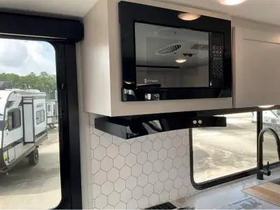 2026 Jayco Jay Feather 30RKB photo 7