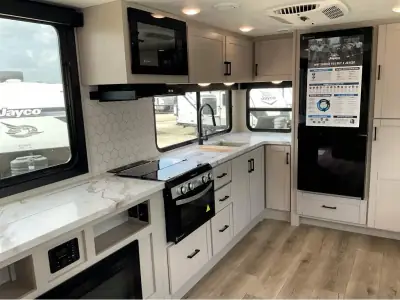 2026 Jayco Jay Feather 30RKB photo 21