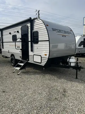 2025 K-Z SPORTSMEN CLASSIC 180BH