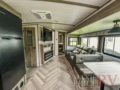 2022 Forest River Salem Hemisphere 270FKS photo 17