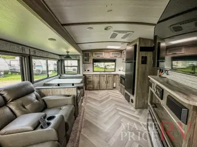 2022 Forest River Salem Hemisphere 270FKS photo 7