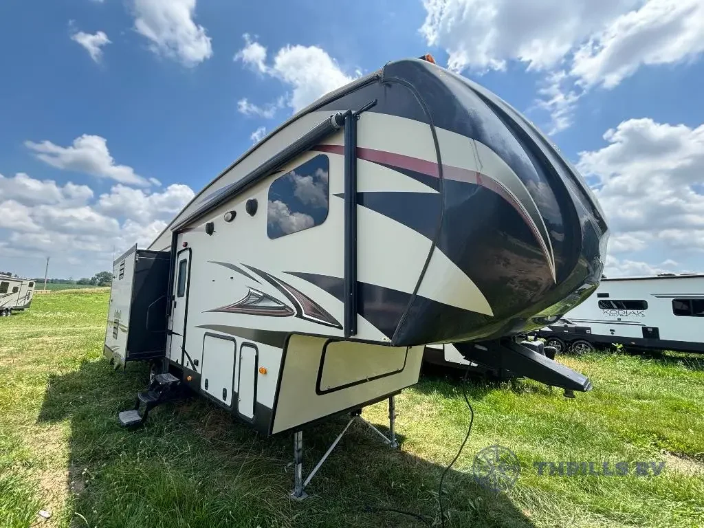 2014 Keystone Outback 296FRS exterior