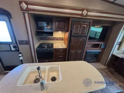 2014 Keystone Outback 296FRS photo 9