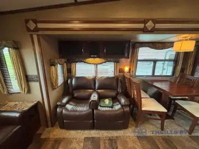 2014 Keystone Outback 296FRS photo 11