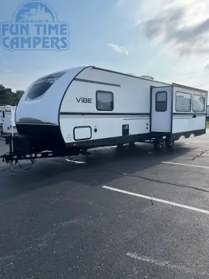 2020 Forest River VIBE 26RK photo 3